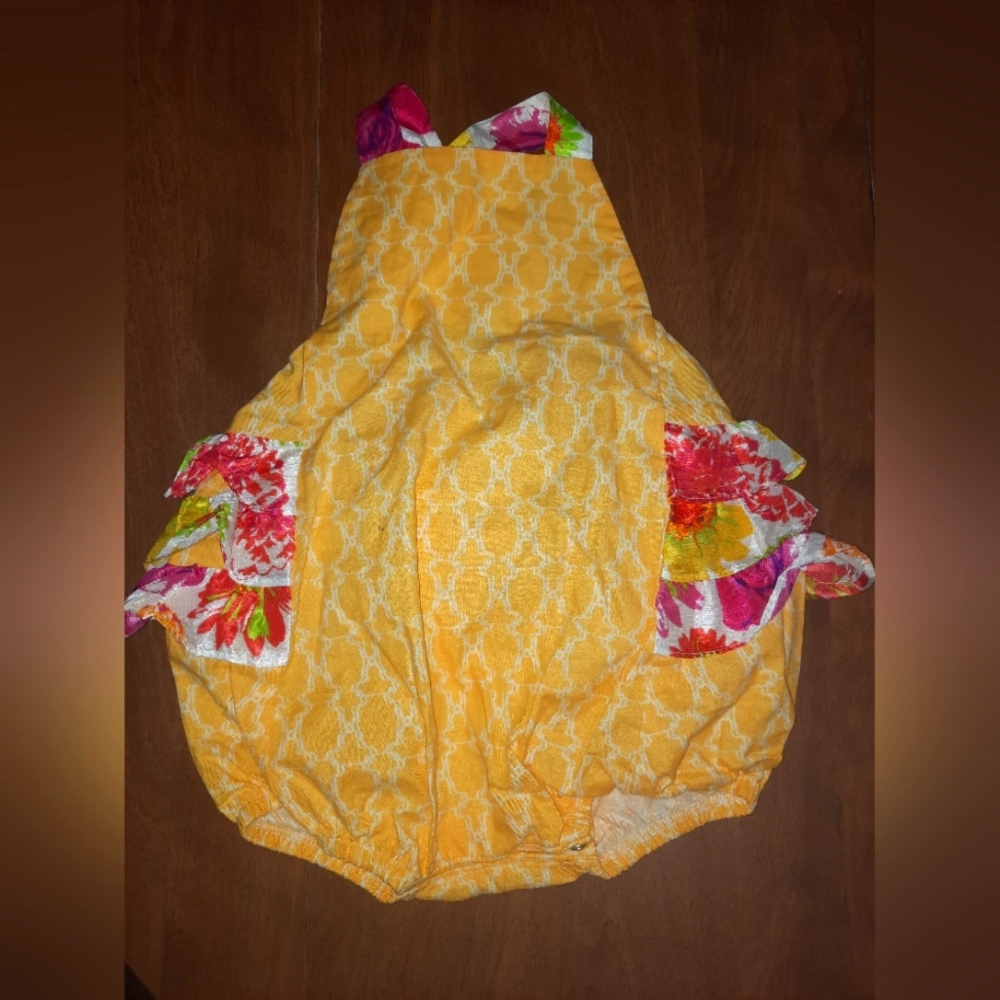 Ric Rac and Ruffles Bubble